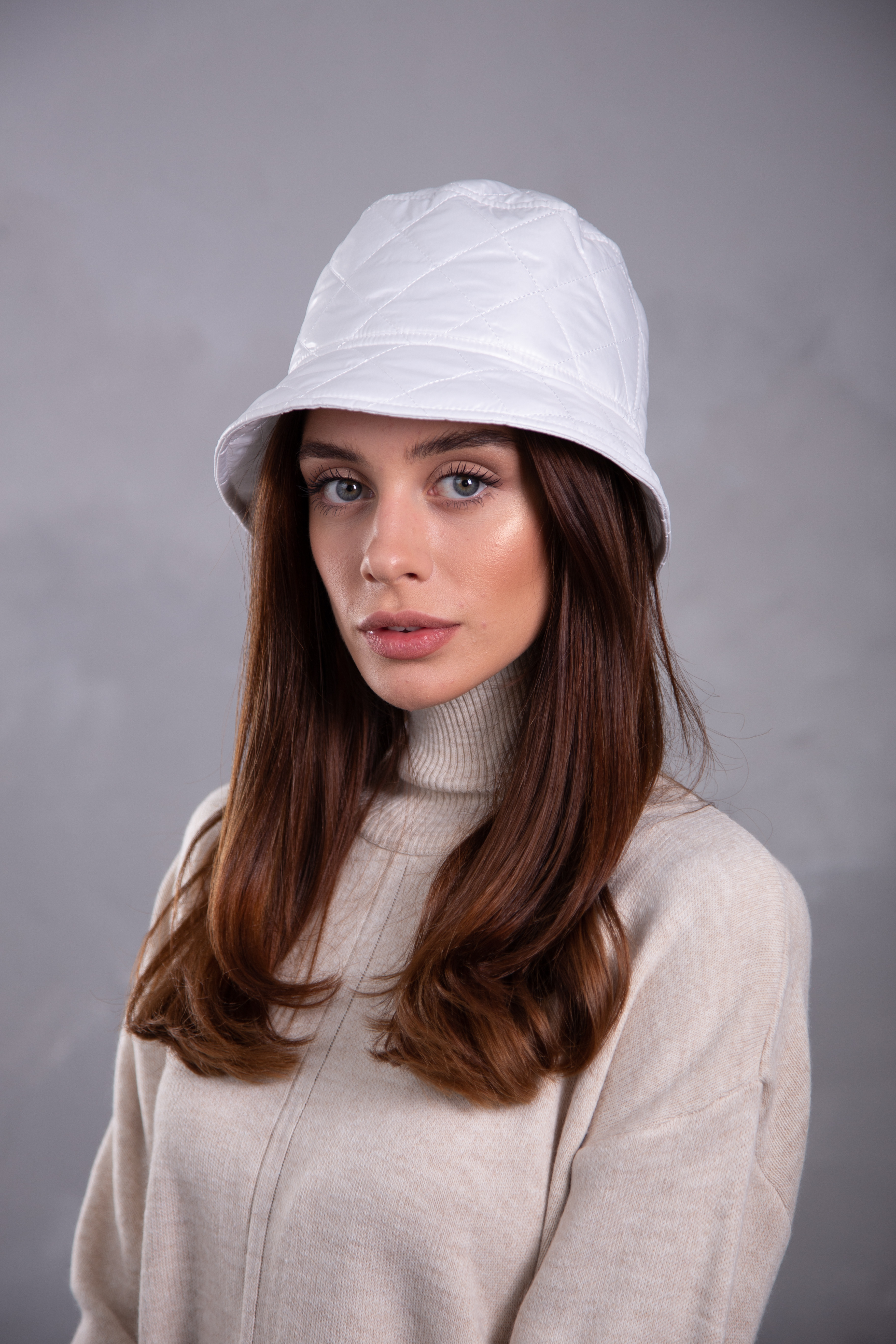 

Панама FAMO PN-24 M Білий M (PN-24)