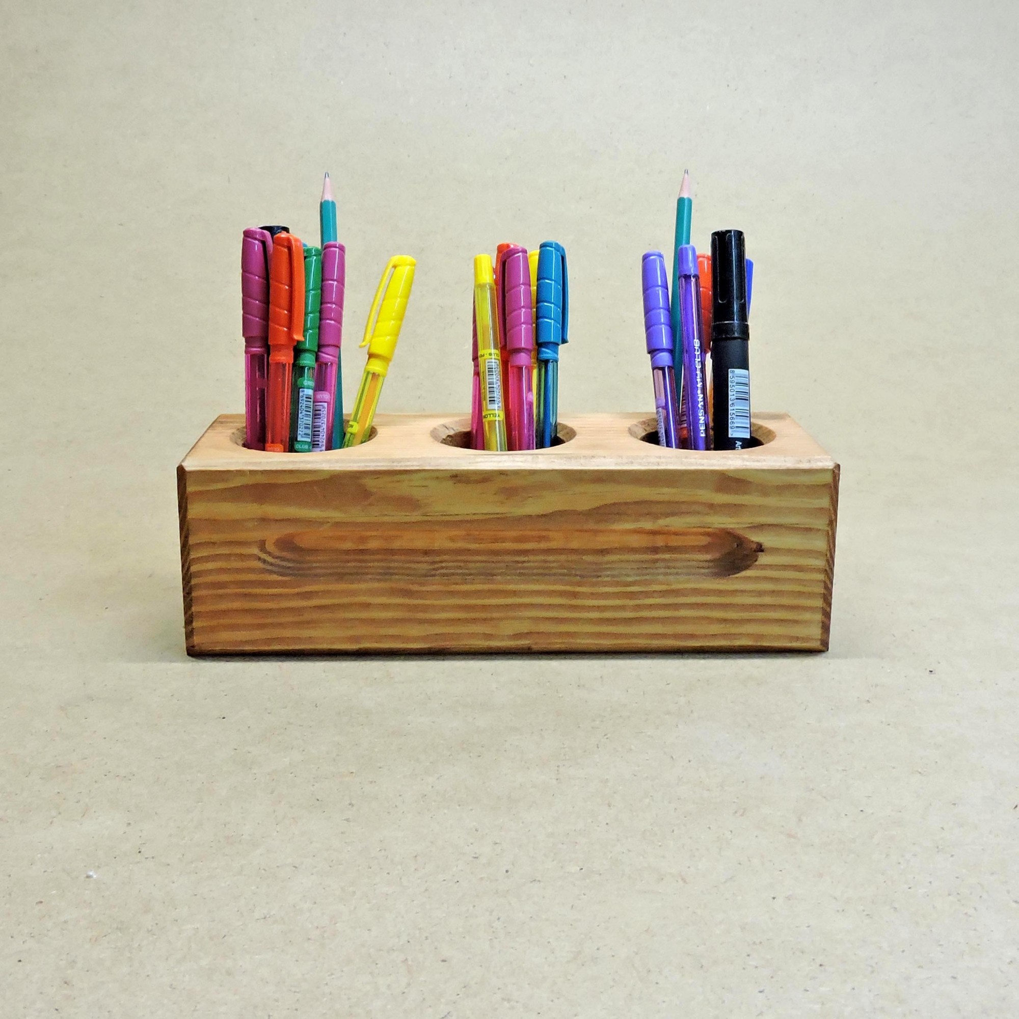 

Настольный органайзер из натурального дерева Дорис шафран 28х8х8 см (MIZ-КНЦ-000406)