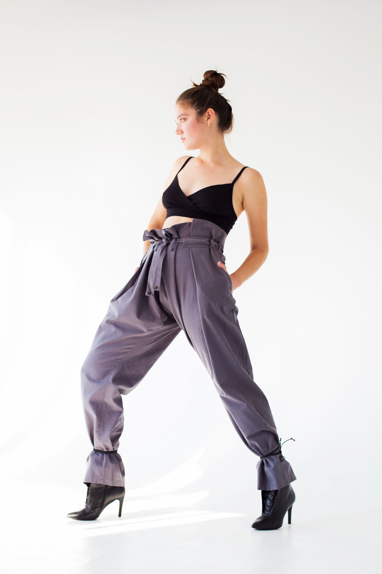 

Брюки Sedletskaya  котон серые, Брюки Sedletskaya One Size котон серые