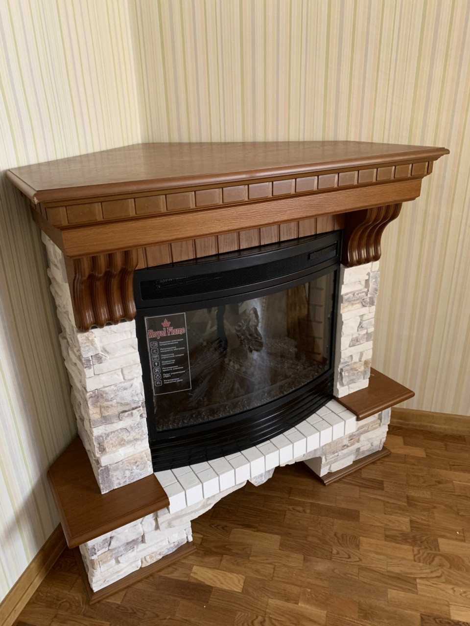 

Угловой каминокомплект Fireplace Майами Серый + Каролина эффект живого пламени со звуком и обогревом