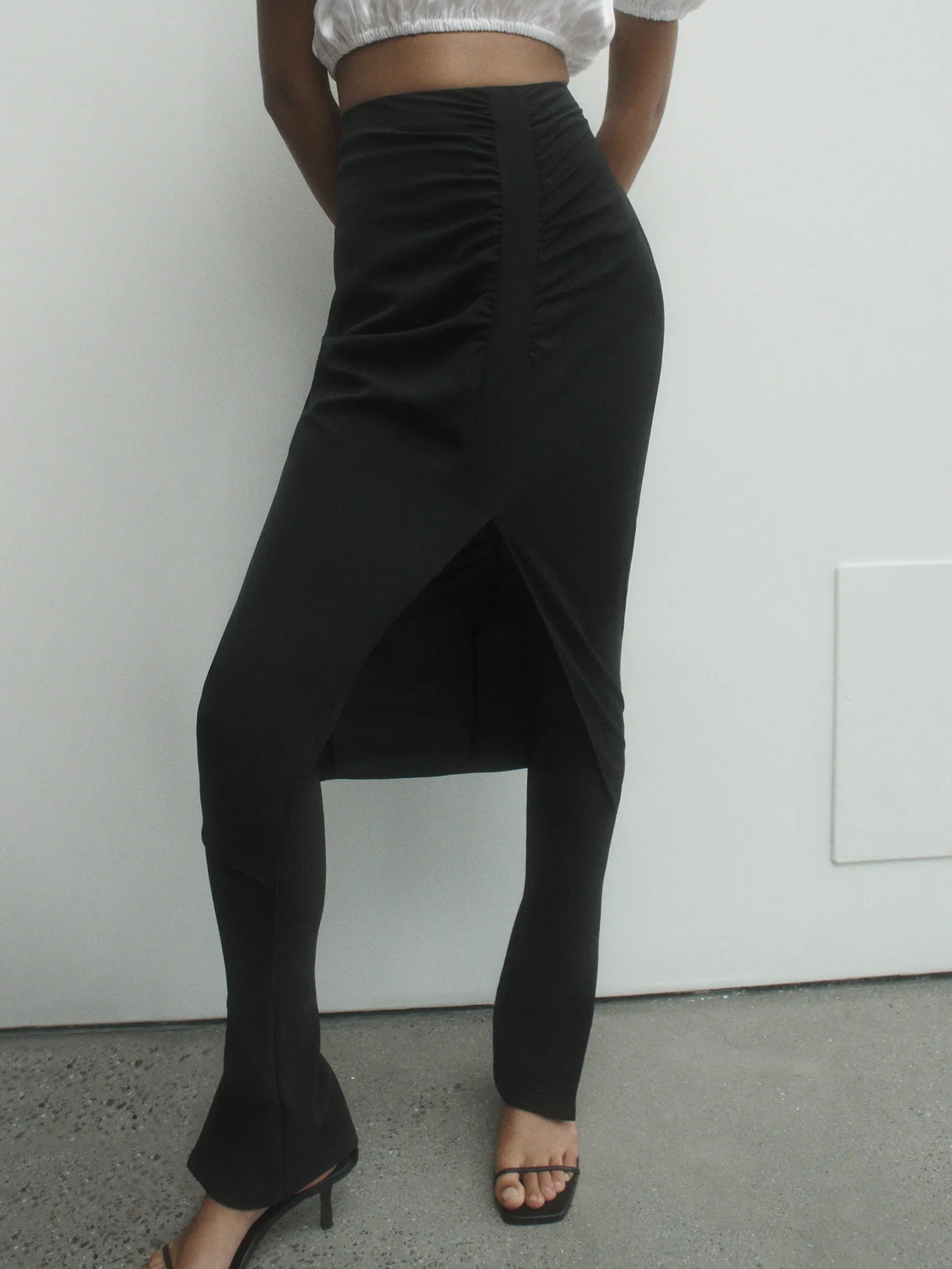 

Юбка Zara 2157/042/800 XL Черная