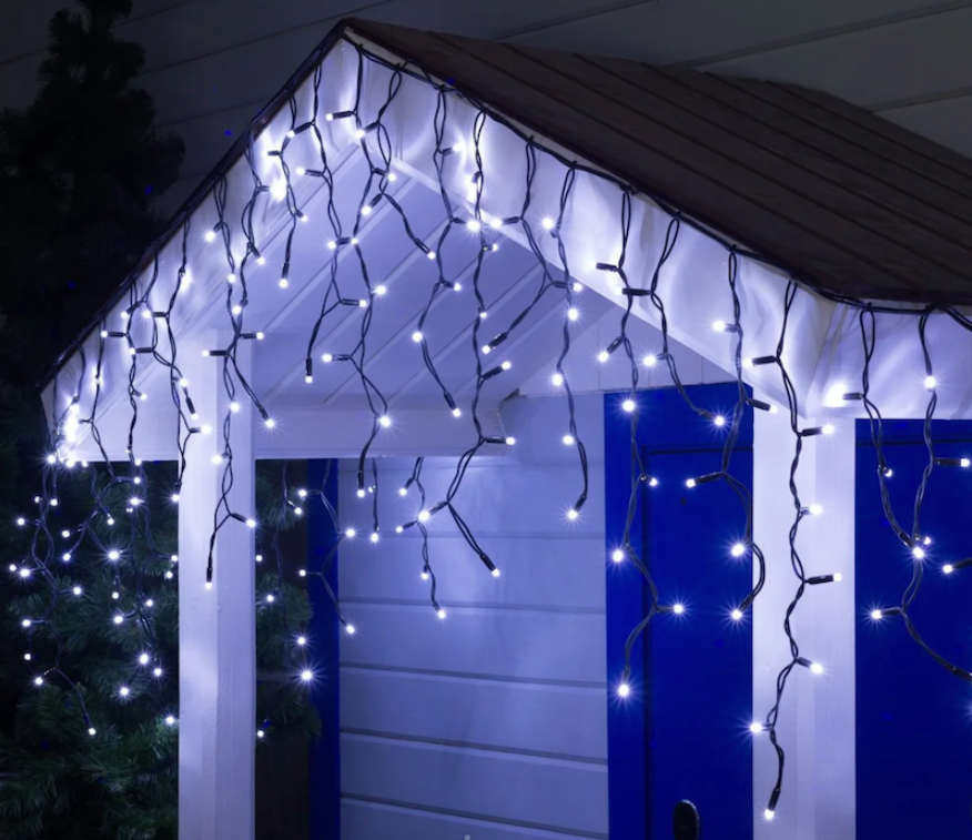 

Гирлянда бахрома уличная светодиодная 5 м 100 LED с переходником черный провод от сети холодный белый