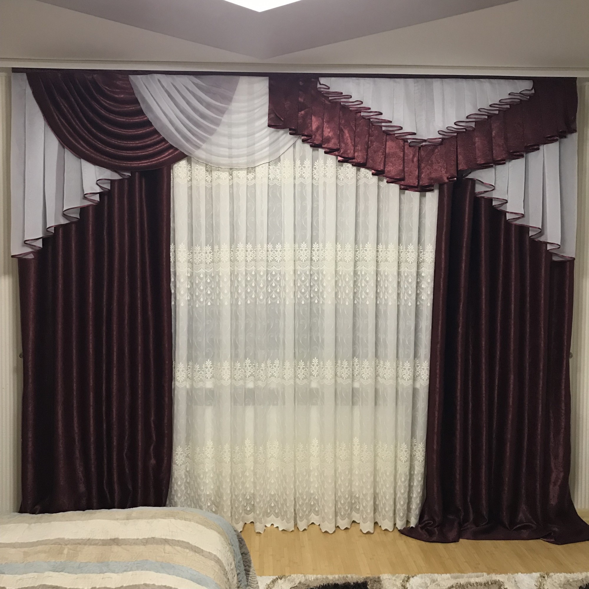 

Комплект штор TG Home с ламбрекеном №321 бордовый