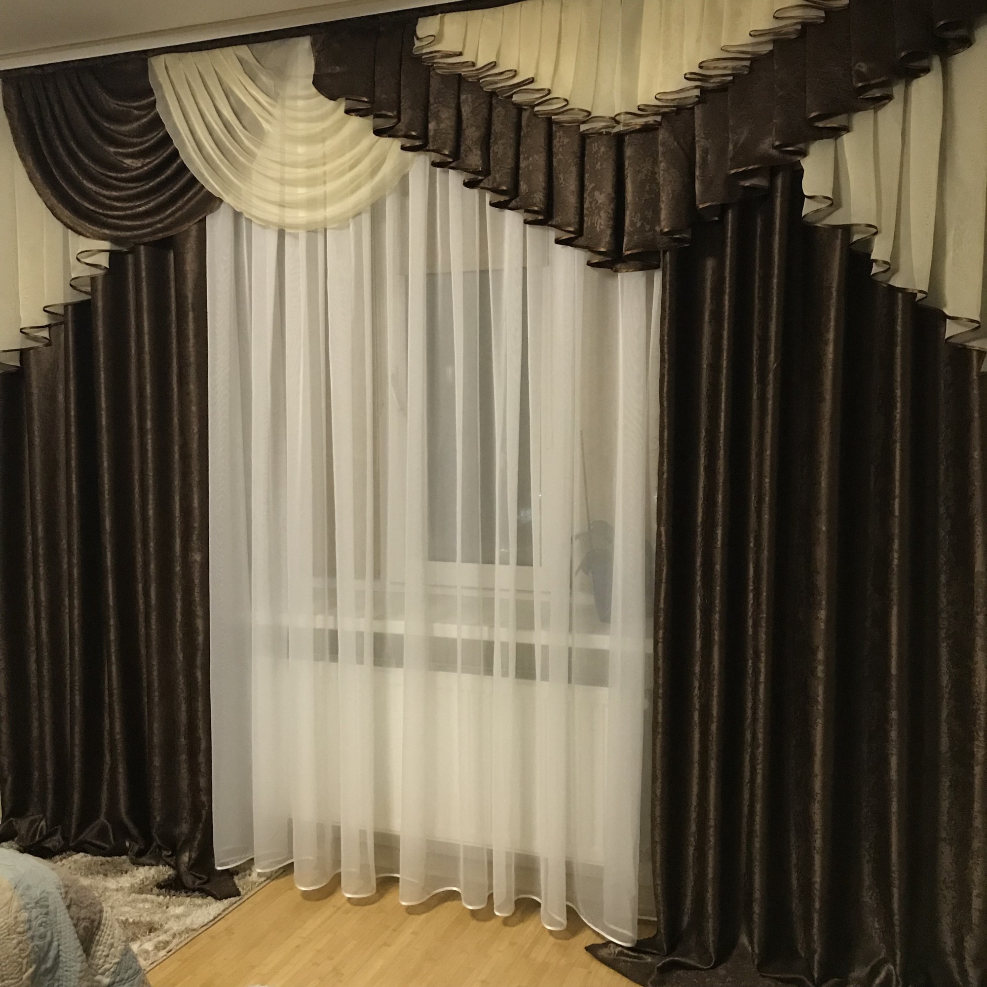 

Комплект штор TG Home с ламбрекеном №321 шоколад