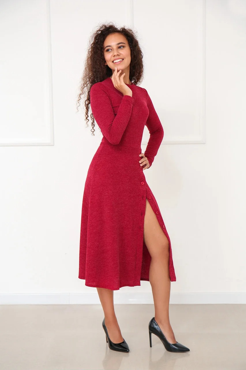 

Fashions • Платье трикотажное с разрезом Caroline Fashions - бордовый (8991-фг, Fashions • Платье трикотажное с разрезом Caroline Fashions 46-48 бордовый (8991-фг)