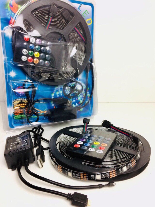

Светодиодная LED лента реагирует на музыку RGB 5050 от USB с пультом комплект 5 метров со встроенным микрофоном Black