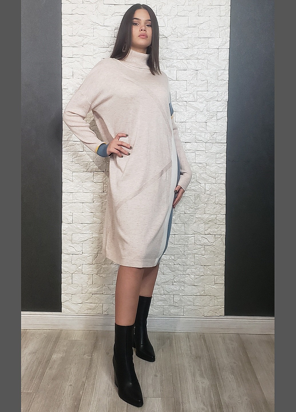

Платье Di classe бежевый  18-481, Платье Di classe бежевый One size 18-481