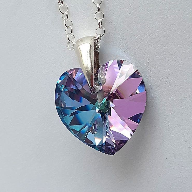 

Подвеска серебряная с кристаллом Swarovski (цена без цепочки)