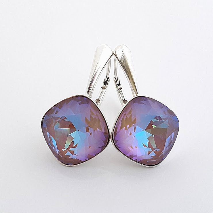 

Сережки из серебра с камнями Сваровски