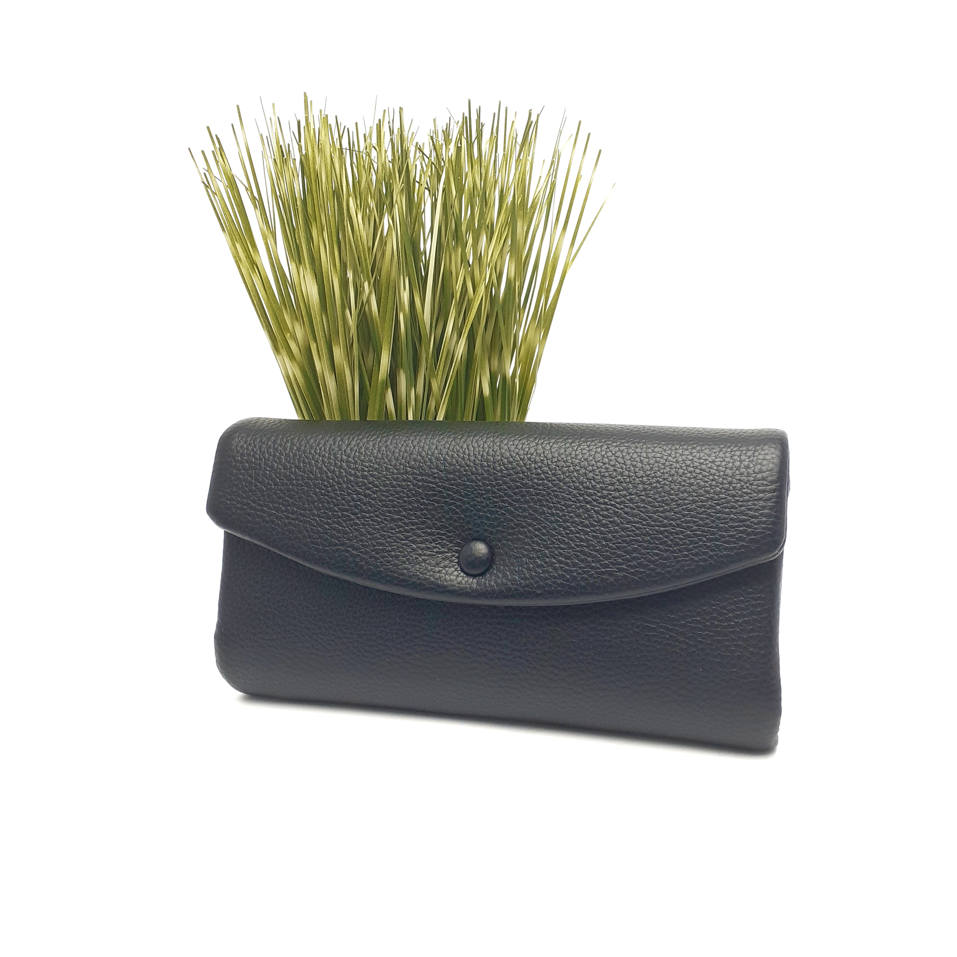 

Женский длинный кошелек Saralyn черный C-88261 black