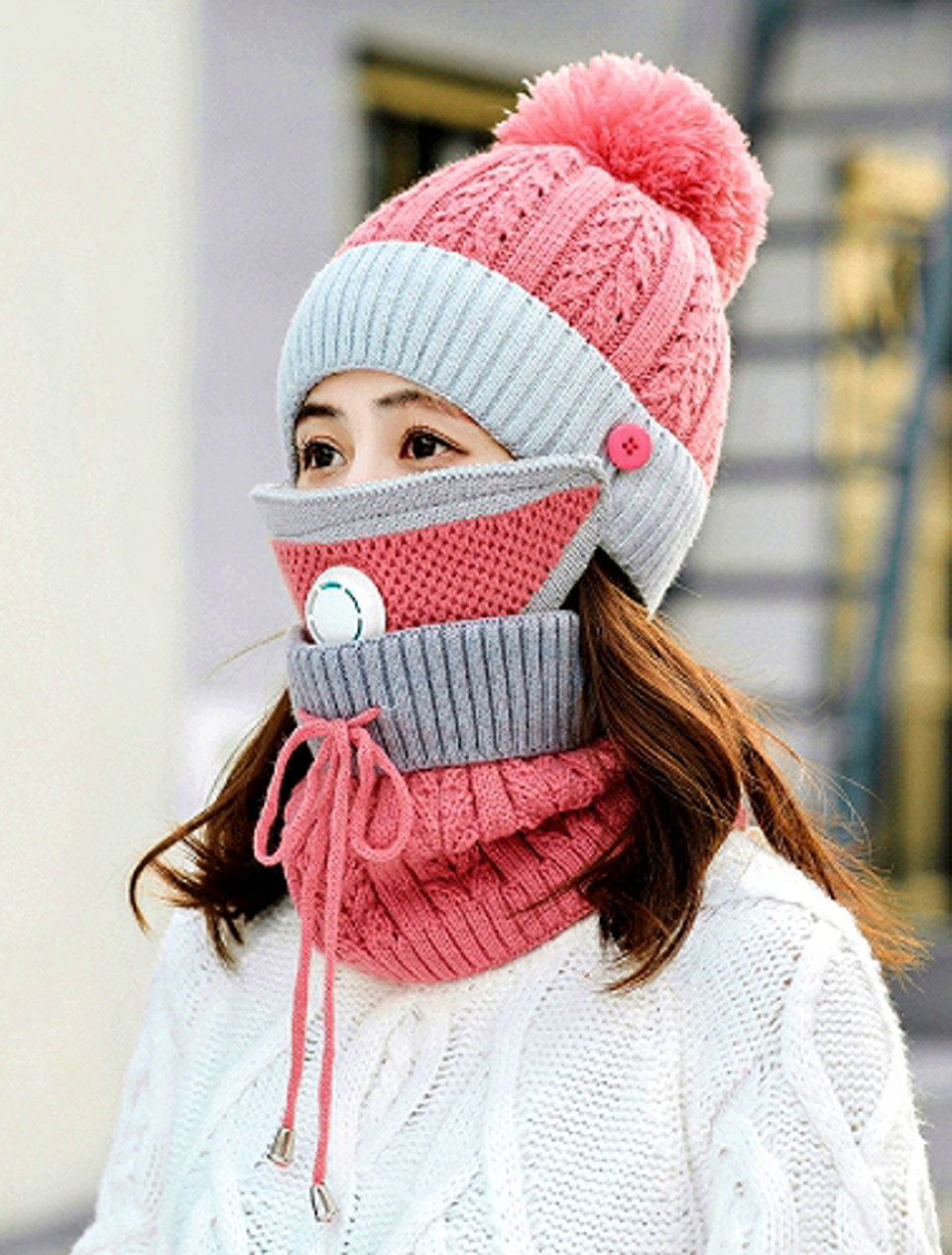 

Комплект из 3 предметов : шапка, защитная маска, шарф - снуд цвет розовый с серым (3100)