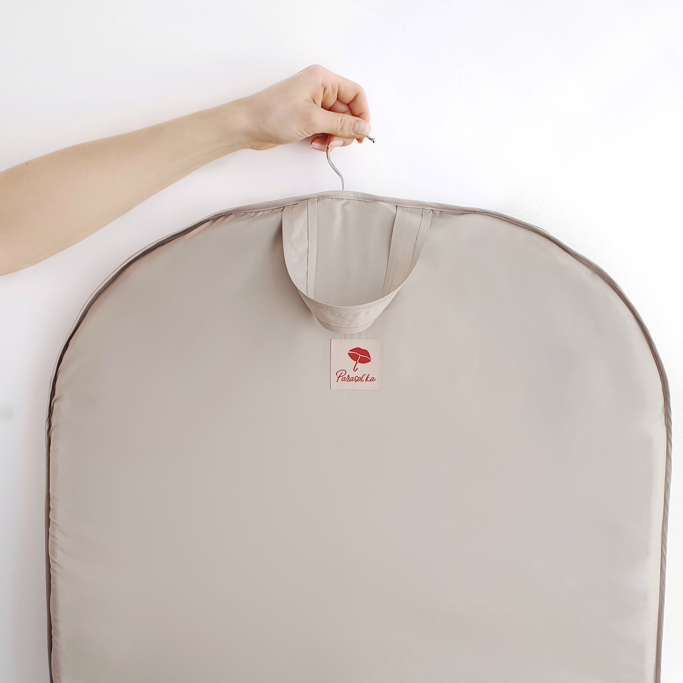 

Чохол для одягу Parasol'ka Dolce M beige 110x60см бежевий
