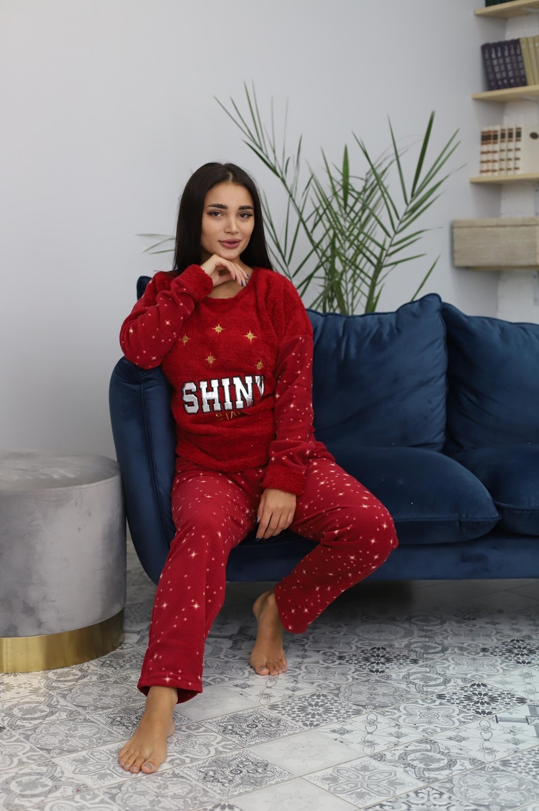

Женская пижама красная кофта и штаны велсофт Pijamoni S kshv004
