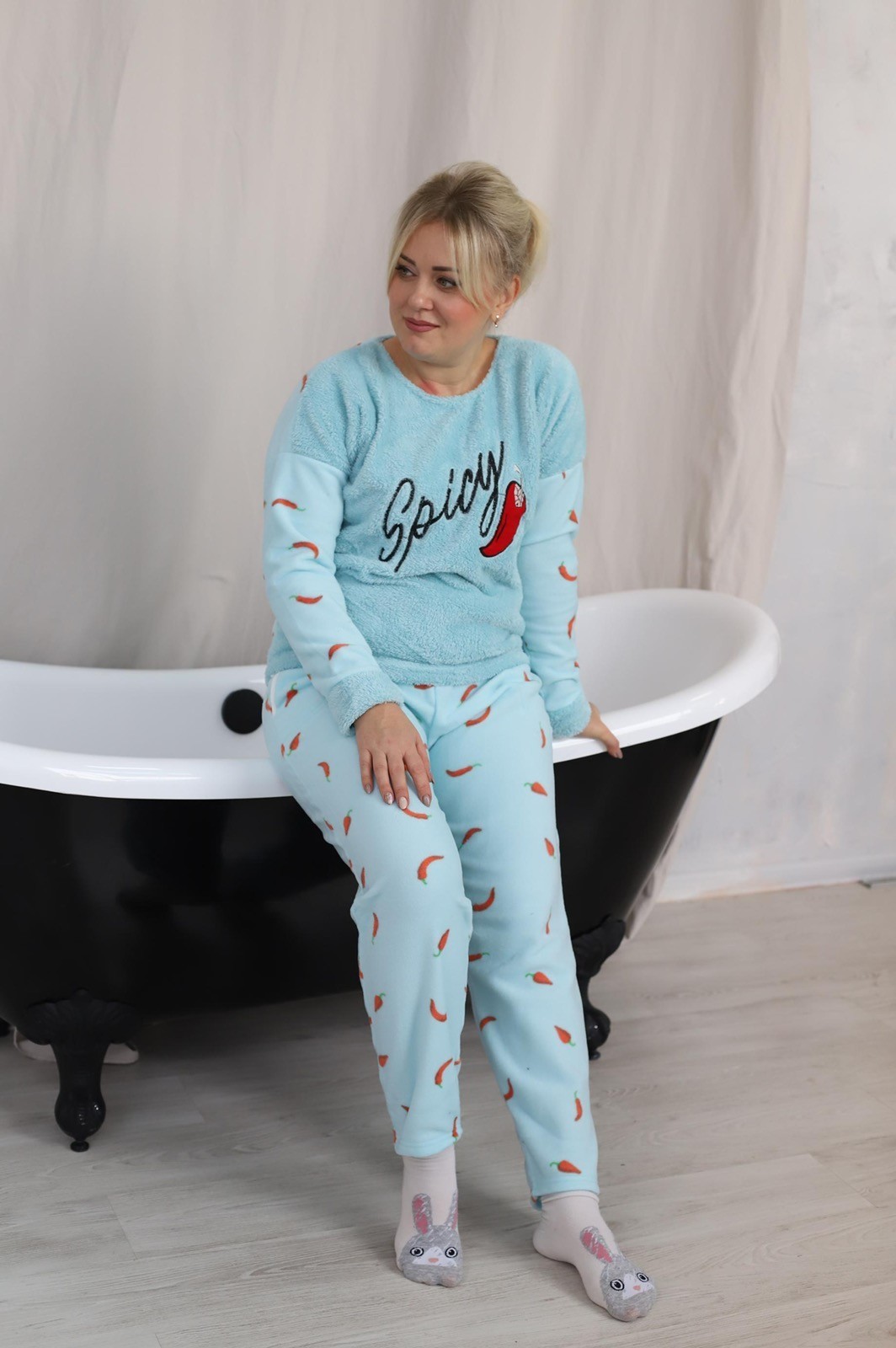 

Женская пижама (кофта и штаны) велсофт Pijamoni  голубая батал, Женская пижама (кофта и штаны) велсофт Pijamoni 5XL голубая батал