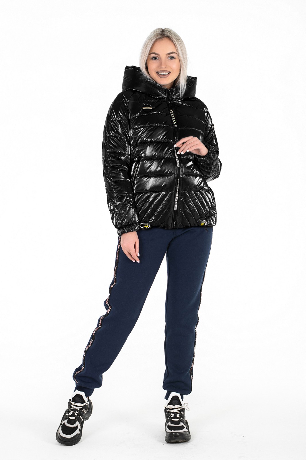 

Fashions • Лаковая куртка женская Эльза Fashions  черный (2261, Fashions • Лаковая куртка женская Эльза Fashions 56 черный (2261)
