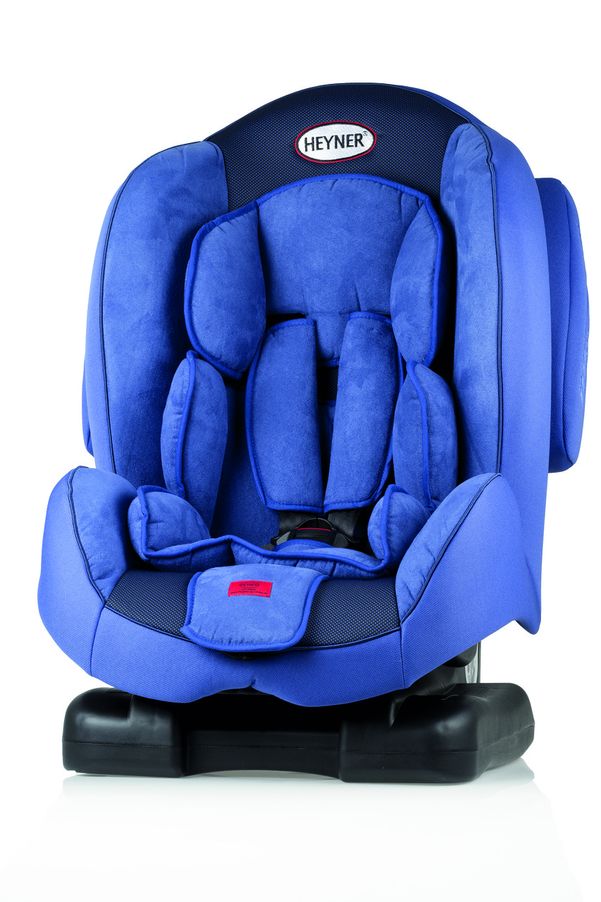 

Автокресло Heyner Baby Multi Protect Cosmic Blue 795 400 синее (1-7 лет)