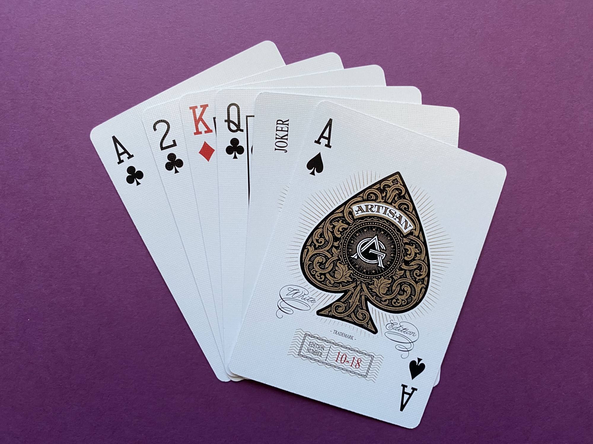 

Игральные покерные карты Theory Eleven Artisan White Edition