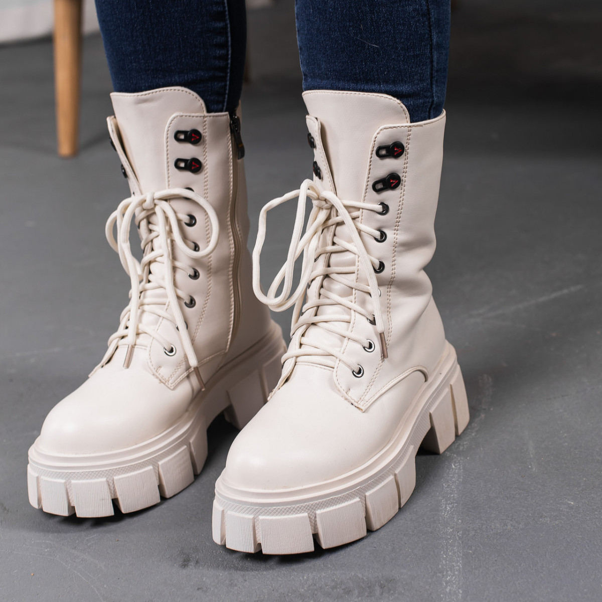 

Ботинки женские зимние Fashion Steeltoe 3382 38 размер 24,5 см Бежевый