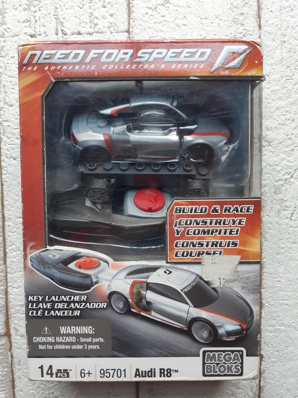 

Конструктор Mega Bloks Need for Speed Автомобиль Audi R8 95701