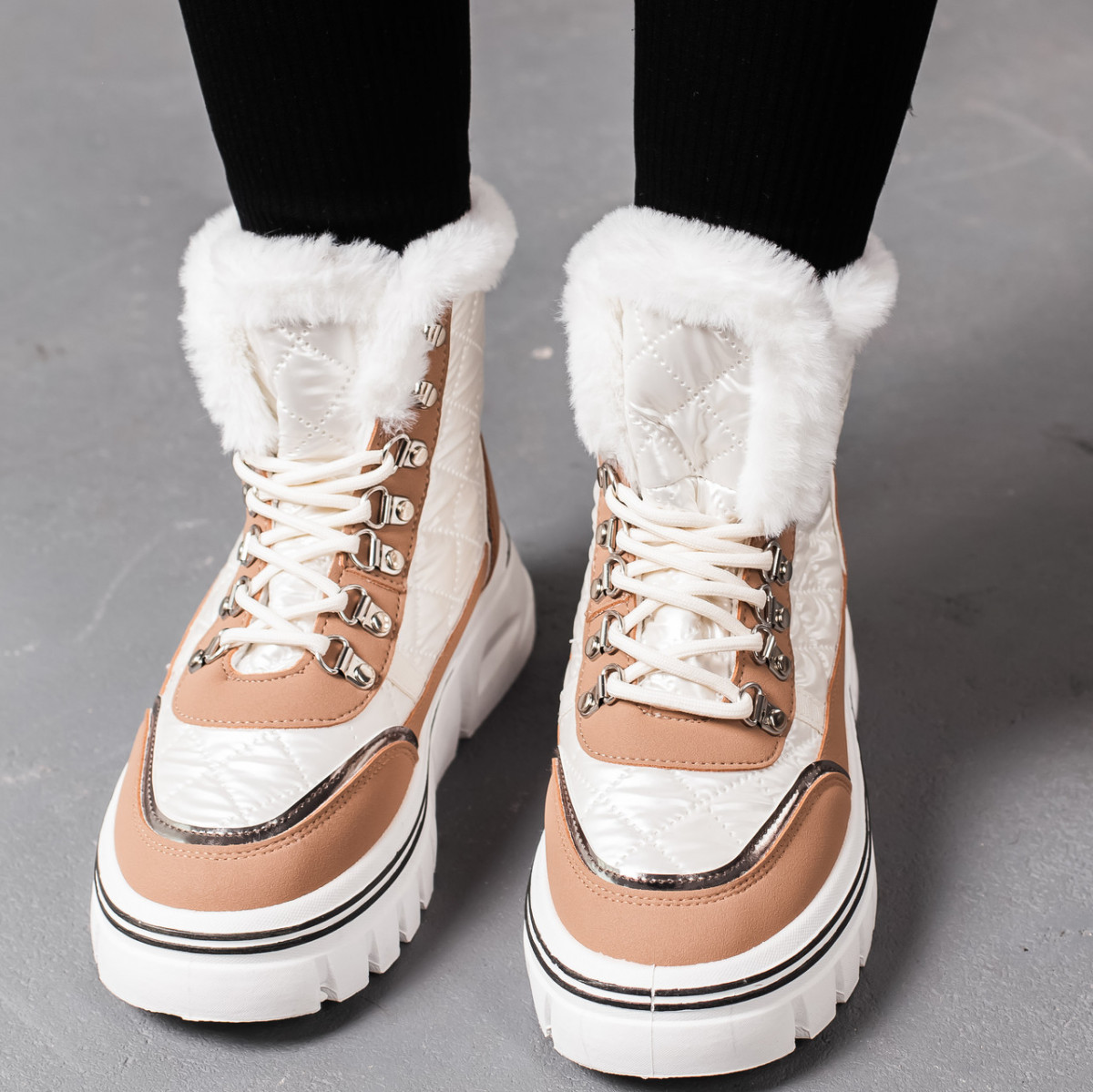 

Ботинки женские Fashion Bailey 3384 41 размер 25,5 см Бежевый