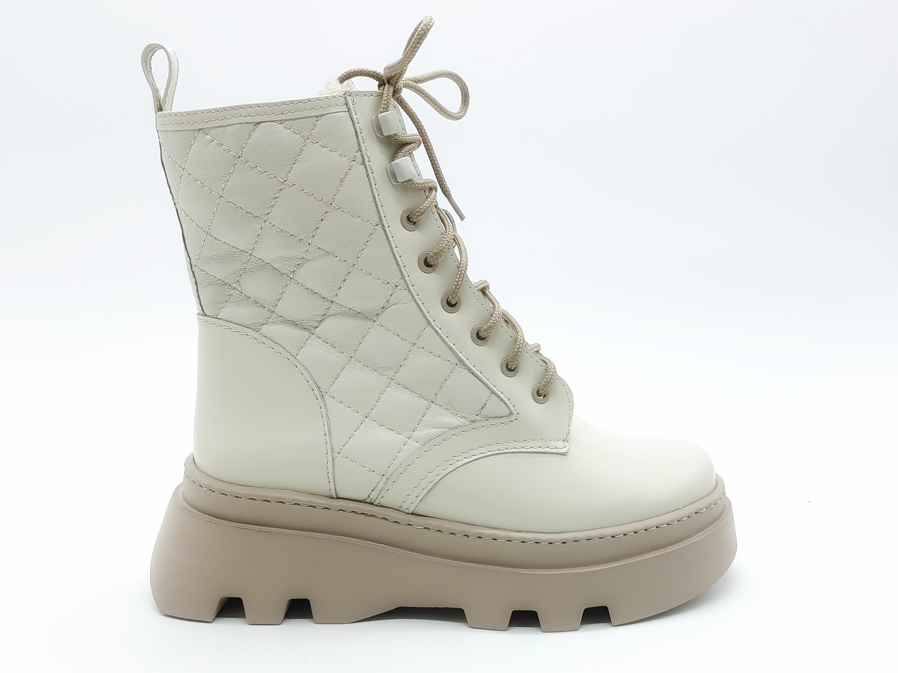 

Жіночі черевики Patterns зимові бежеві шкіряні P-10-8 240 мм 38(р)