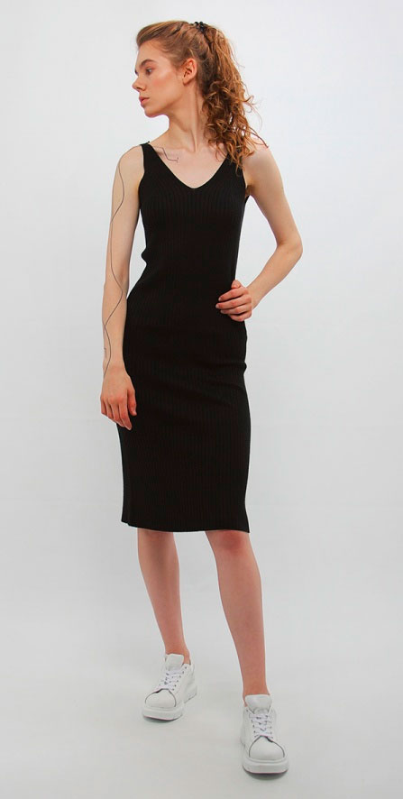 

Платье DASTI Iconic трикотажное миди черное, Платье DASTI Iconic трикотажное миди черное one size