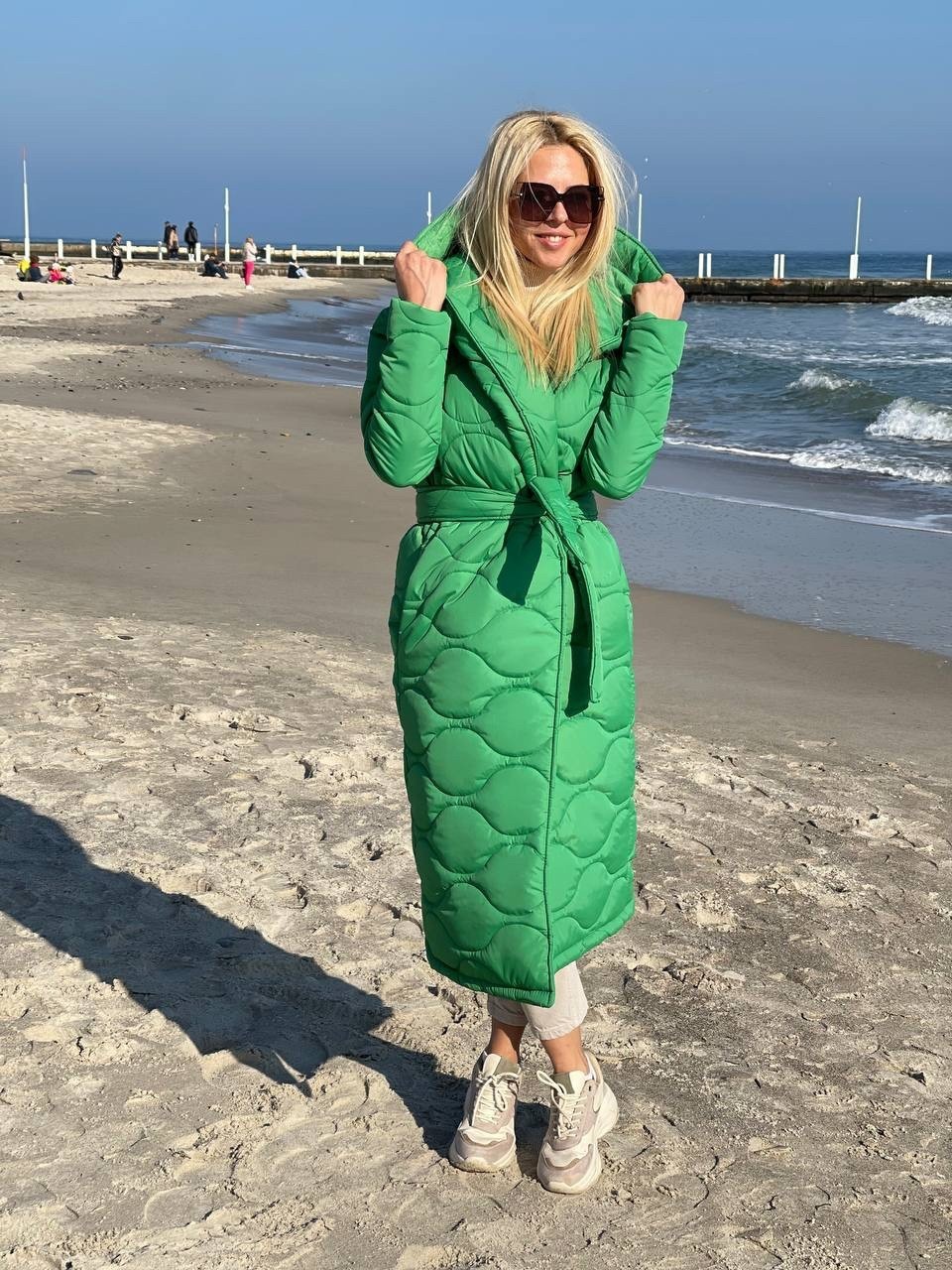 

Пальто зимнее с капюшоном - зеленое КМ 71004, Пальто зимнее с капюшоном 42-46 зеленое КМ 71004