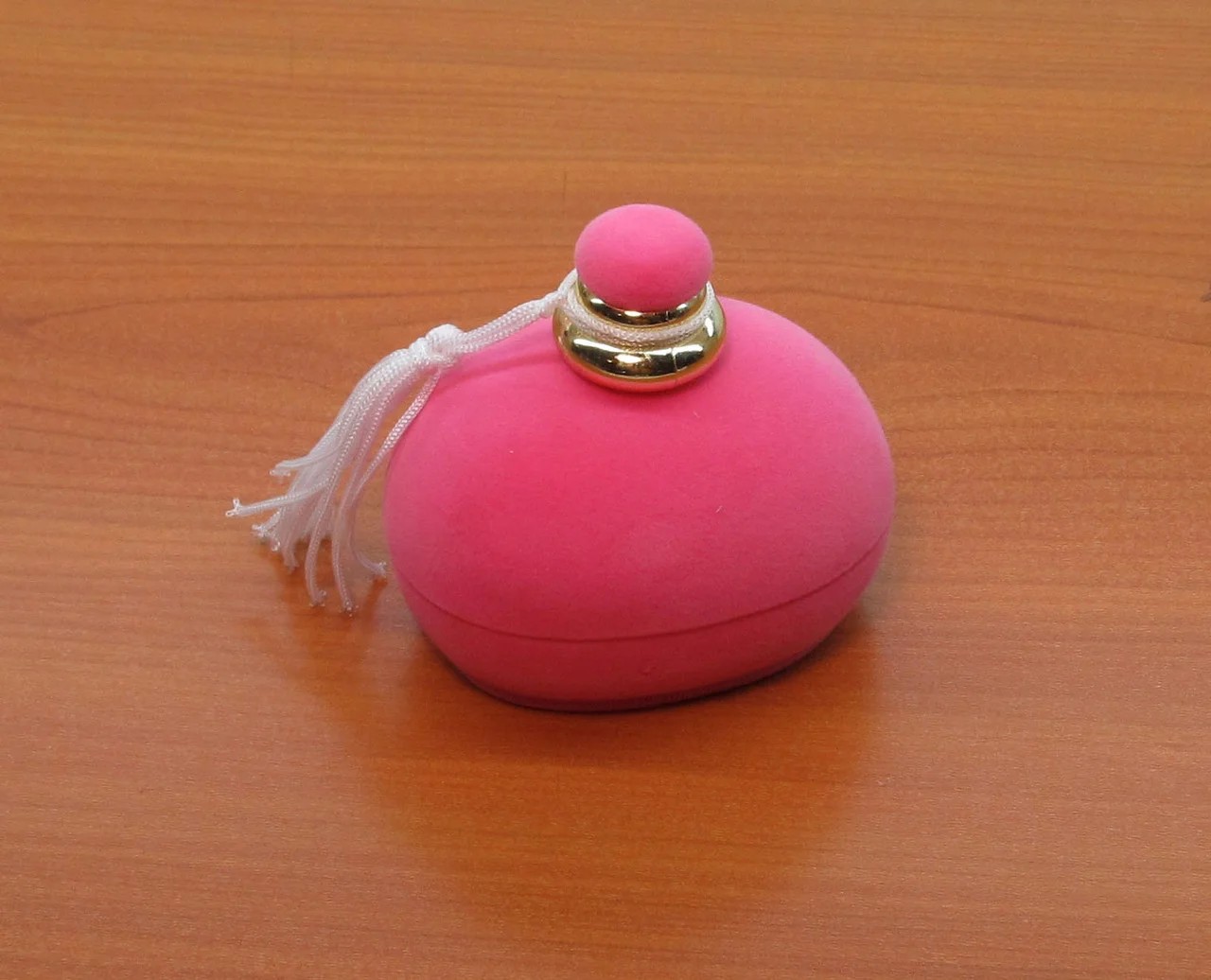 

Футляр бархатный Rider флакончик с кисточкой розовый FU-77 302140