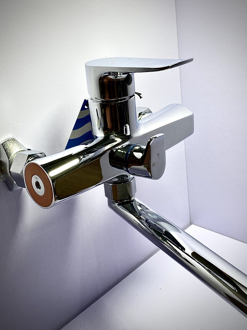 

Смеситель для ванны Zegor FOB7-A134