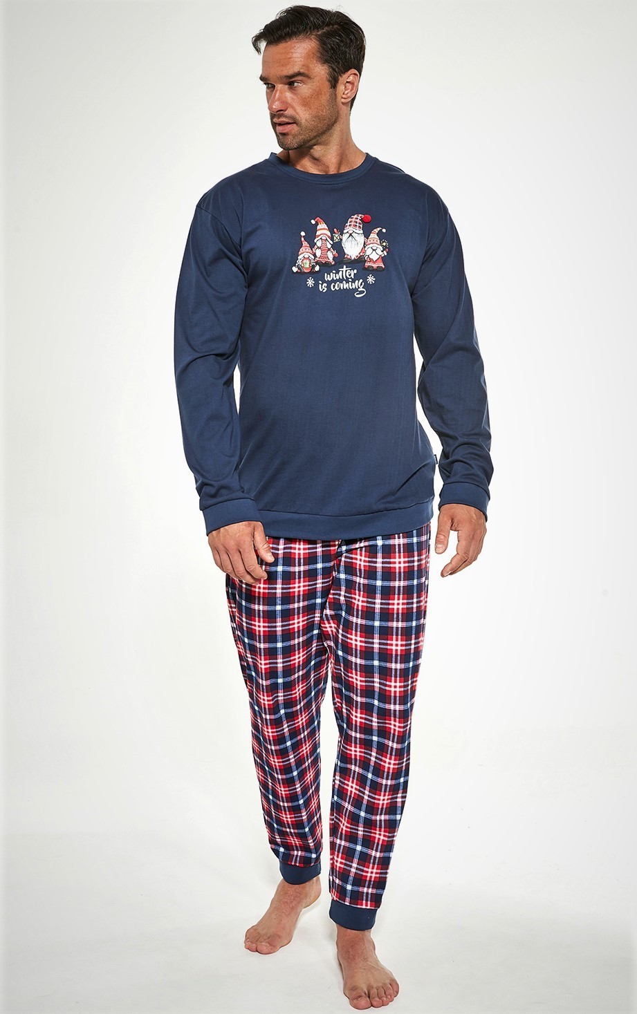

Пижама мужская Cornette Family look футболка с длинным рукавом и брюки на манжетах 2XL Синий с принтом Gnomes 7115-21-175