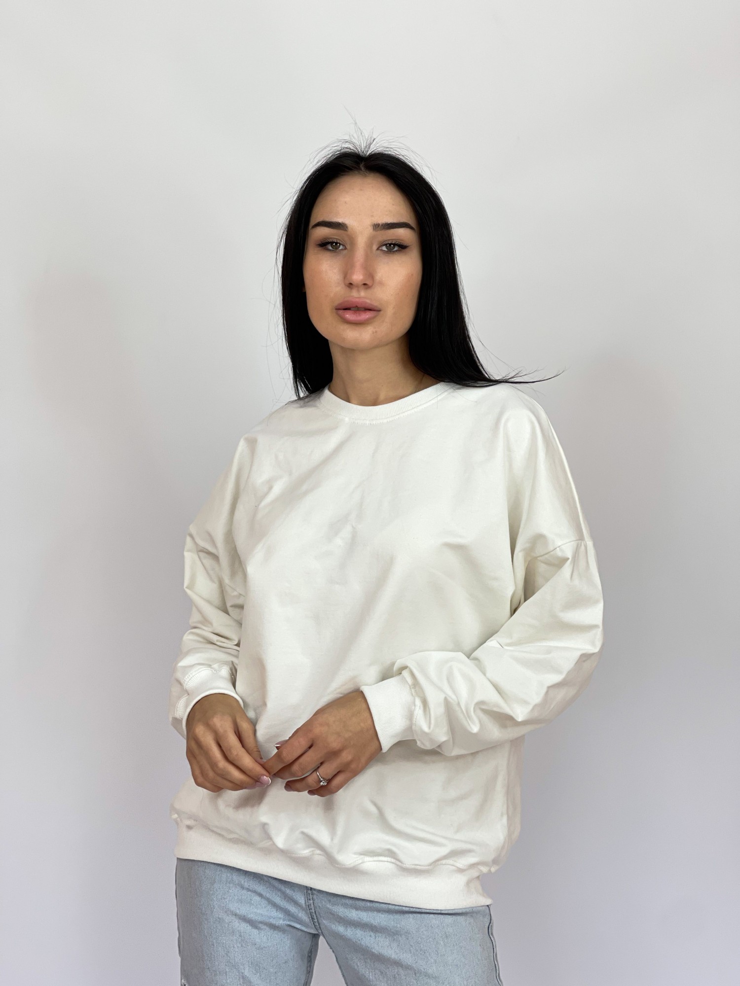 

Свитшот Baysho оверсайз Двунитка L Молочный (BD1105-200)