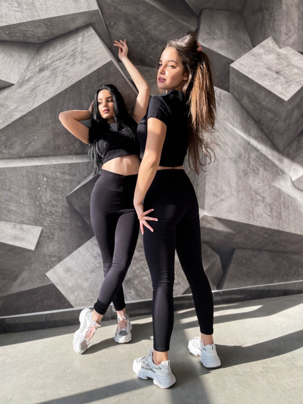 

Костюм OkStyle Топ с лосинами Кулирка Черный, XS (bk0401-100/bk0901-100)