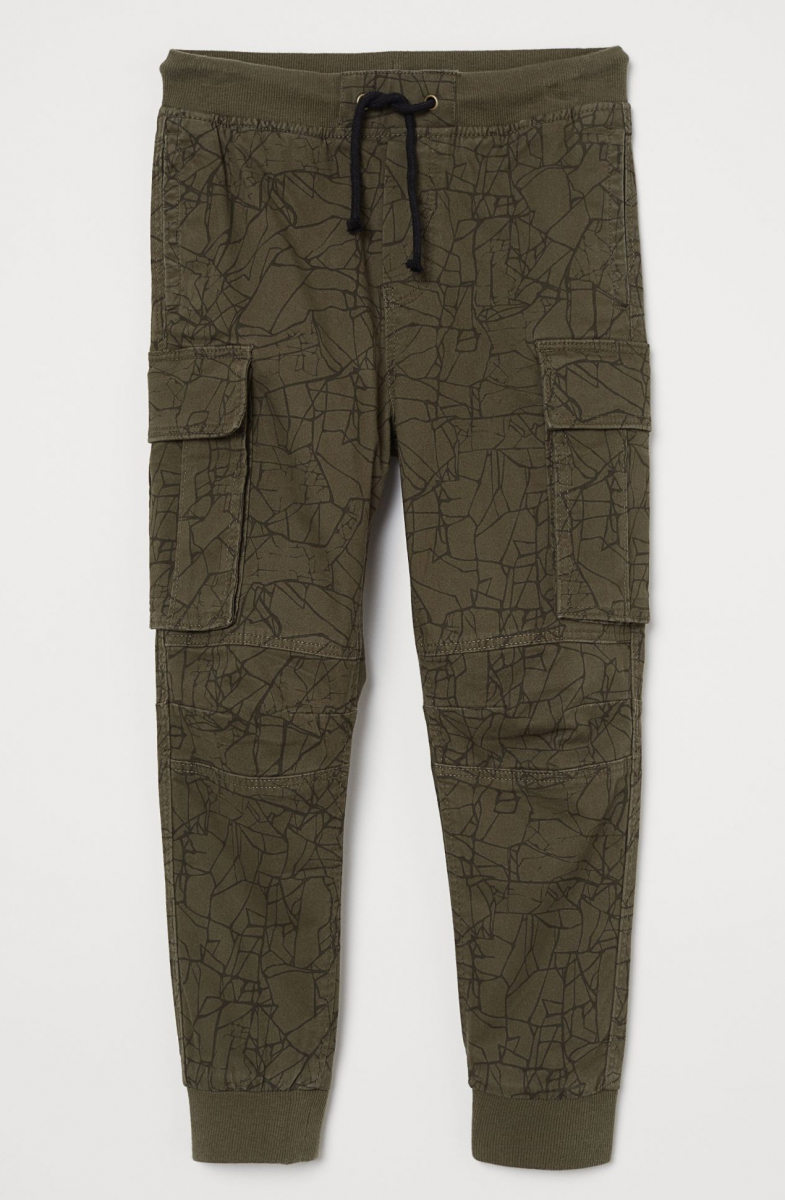 

Брюки для мальчика H&M 0689014010 134 СМ Зелёный 66353