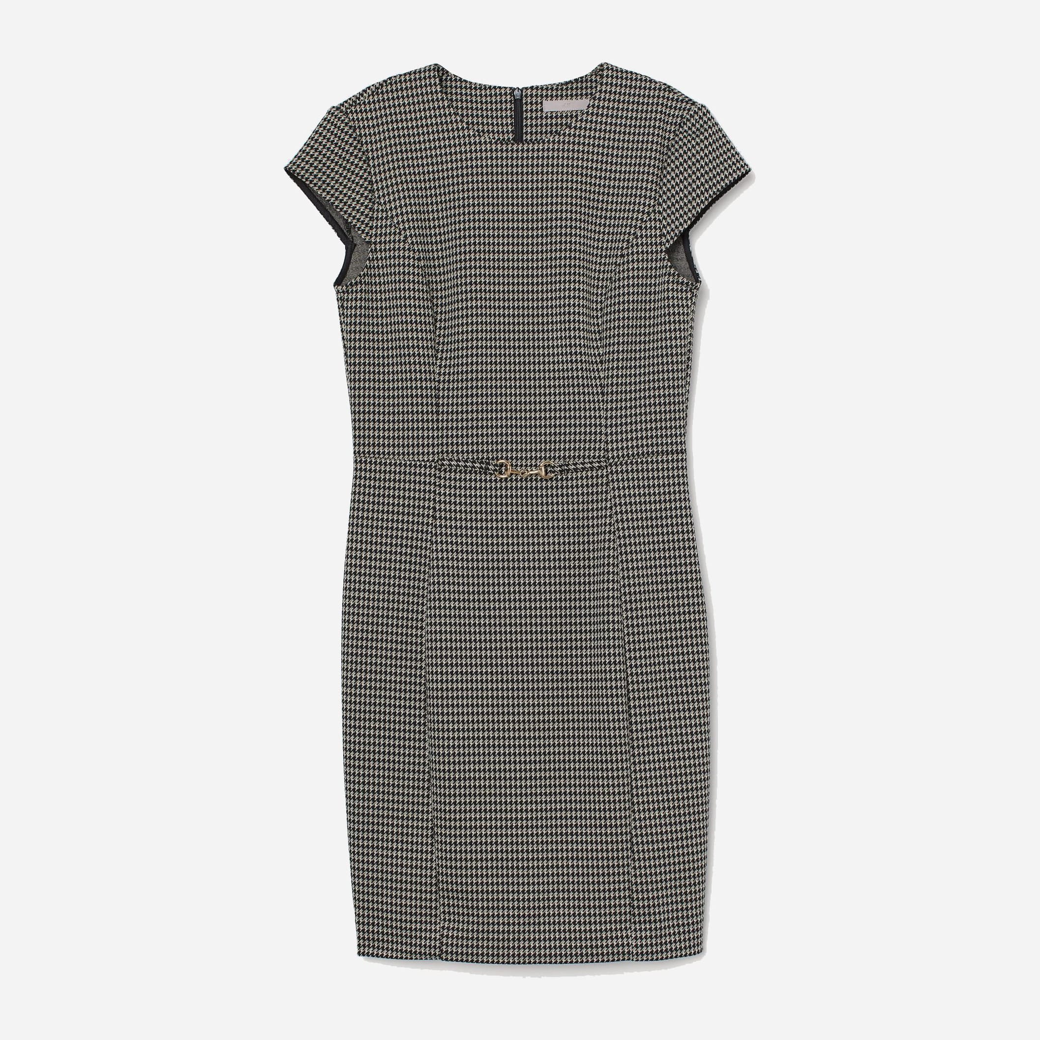 

Платье H&M 7860240log  Черное с бежевым, Платье H&M 7860240log 44 Черное с бежевым
