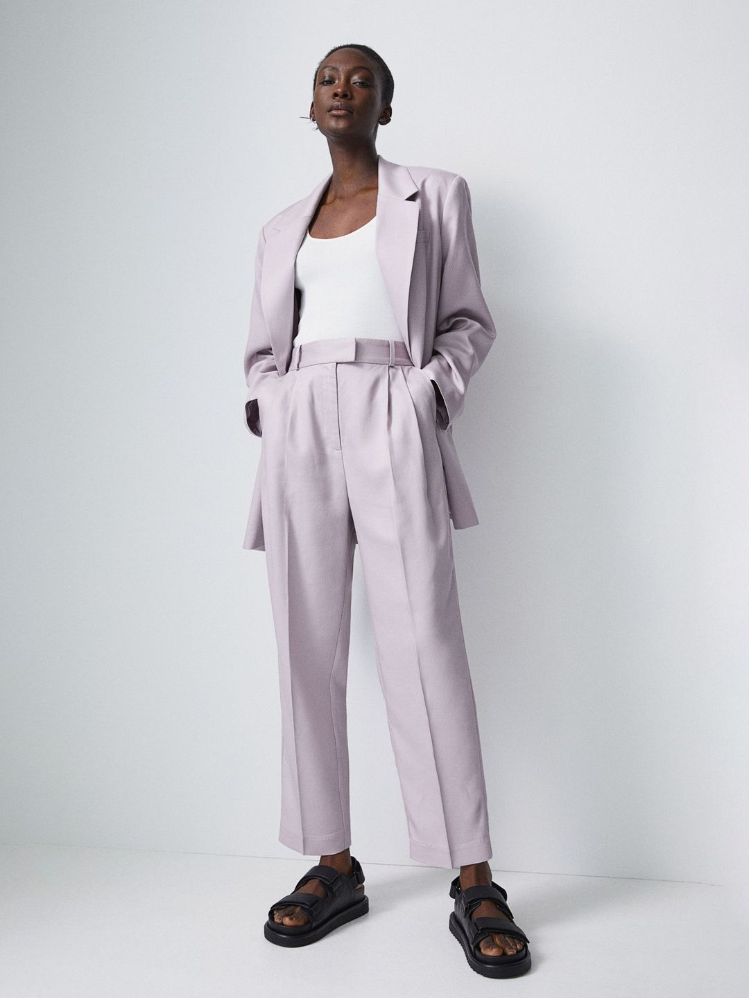 

Брюки H&M 0909721 42 Сиреневые