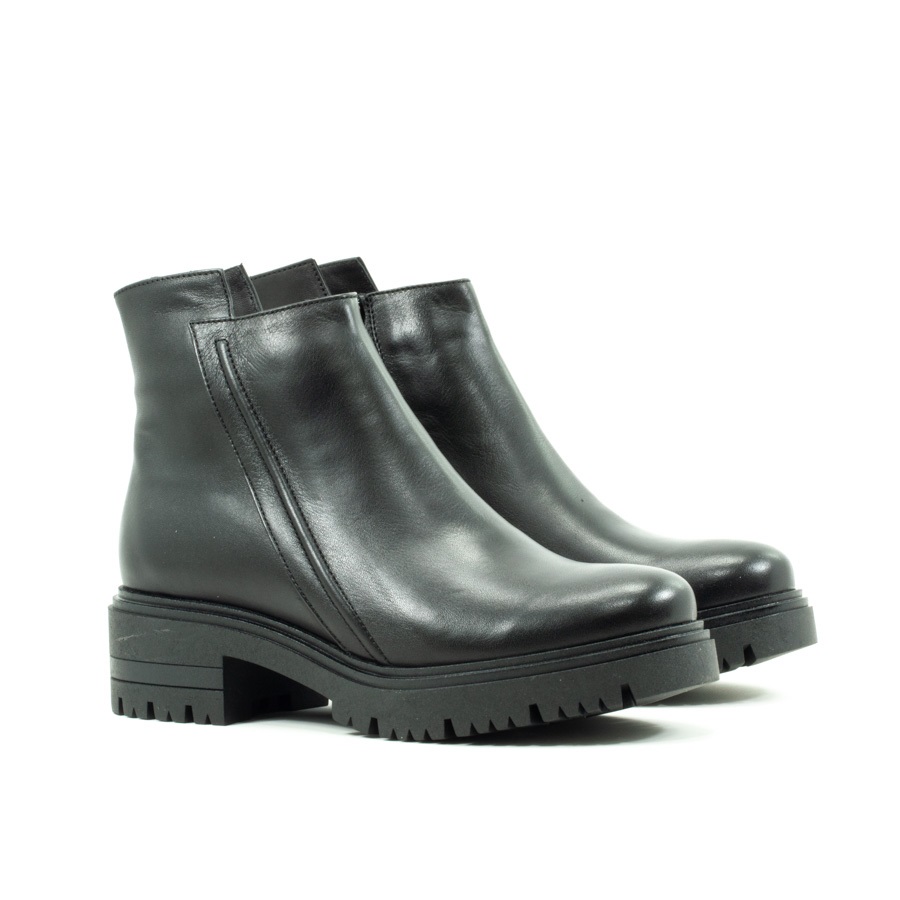 

Ботинки Vilansi V7740 Black Leather 37 размер