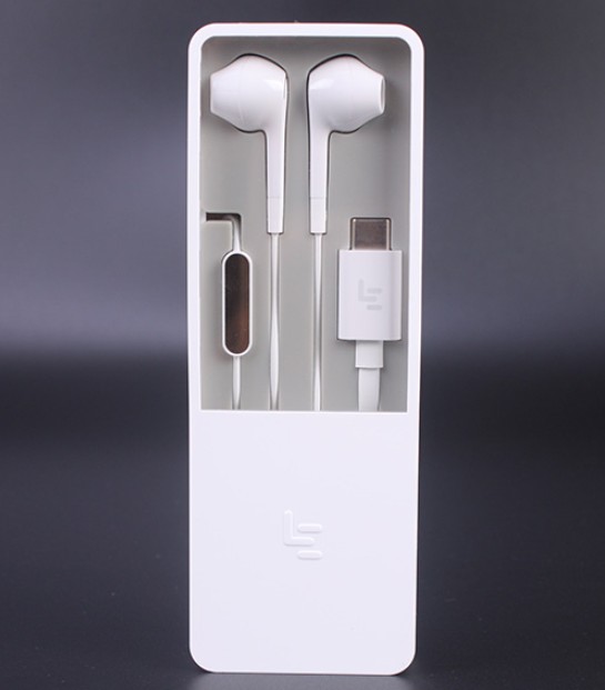 

Наушники гарнитура LeEco CDLA Type-C HI-FI White