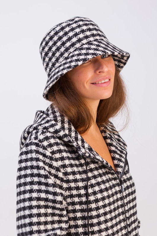 

Панама на флисе в звезочку черно-белая, Панама на флисе в звезочку черно-белая One Size