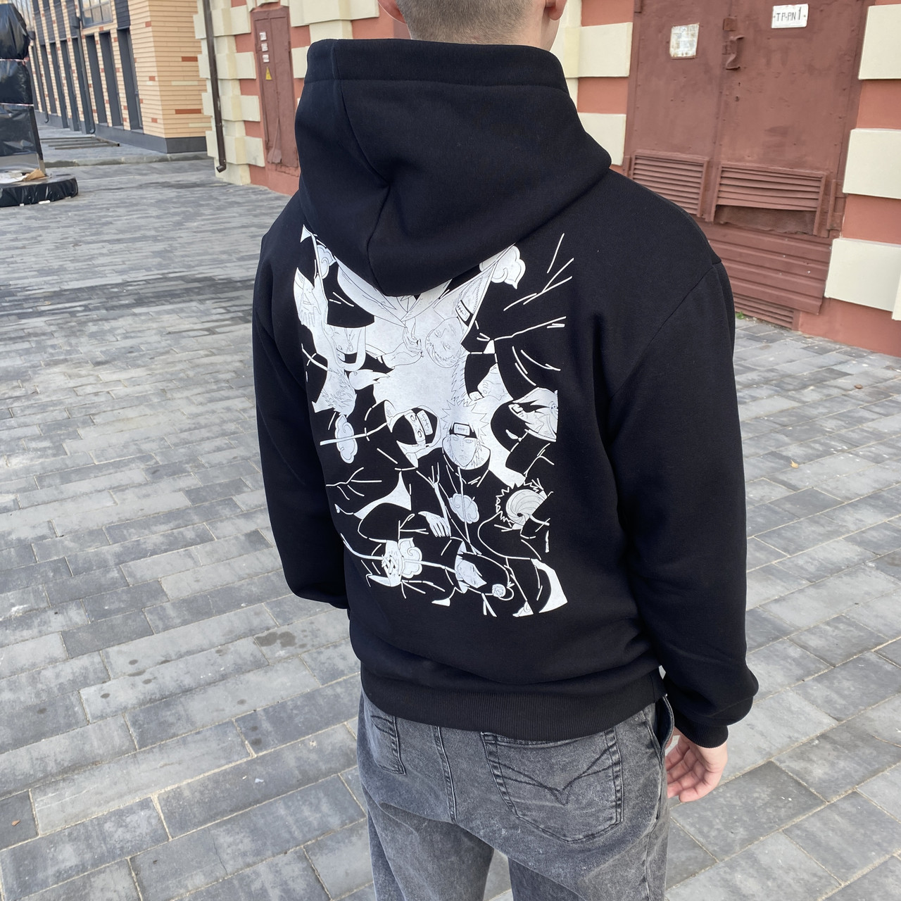 

Утепленный Худи мужской на флисе чёрный с принтом Наруто ТУР  Черный, Утепленный Худи мужской на флисе чёрный с принтом Наруто ТУР XL Черный