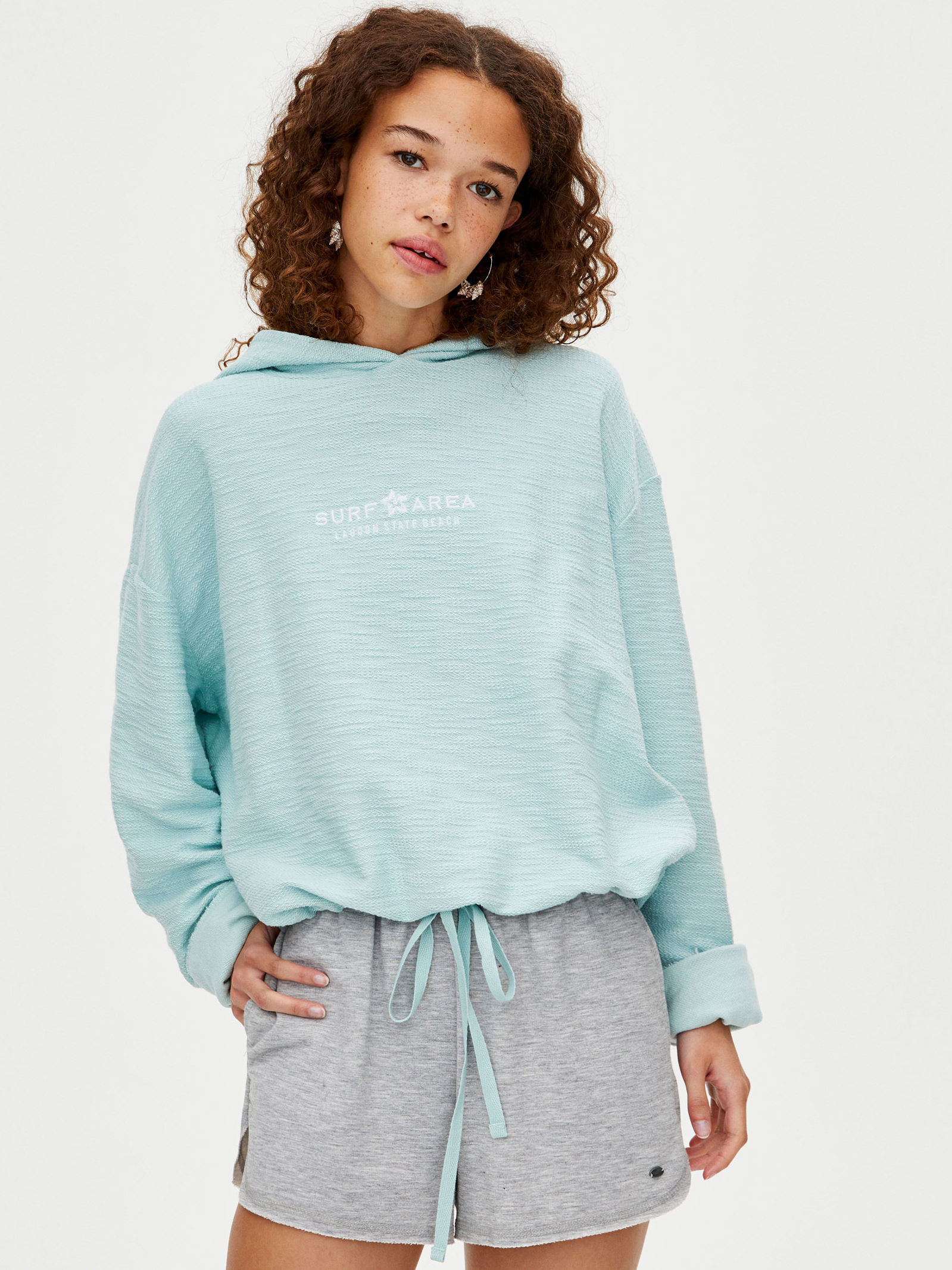 

Худи Pull & Bear 09596306512  Голубое, Худи Pull & Bear 09596306512 S Голубое