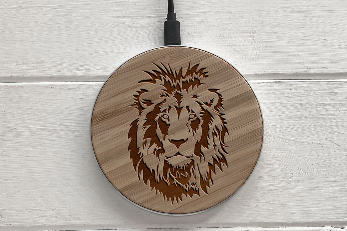 

Быстрая беспроводная деревянная зарядка SkinWood White Fast Charge lion