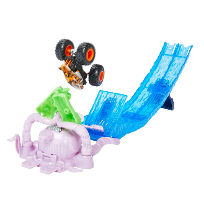 

Игровой набор Hot Wheels Monster Trucks Опасные противники Слем с осьминогом (GYL09/GYL11) (10-567394)