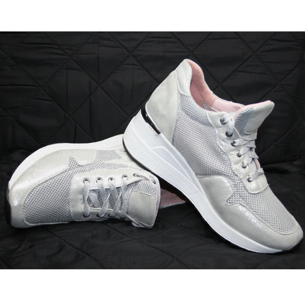 

Женские сникеры Topas 4C-80-45-90и Silver 39 серебристые 8045