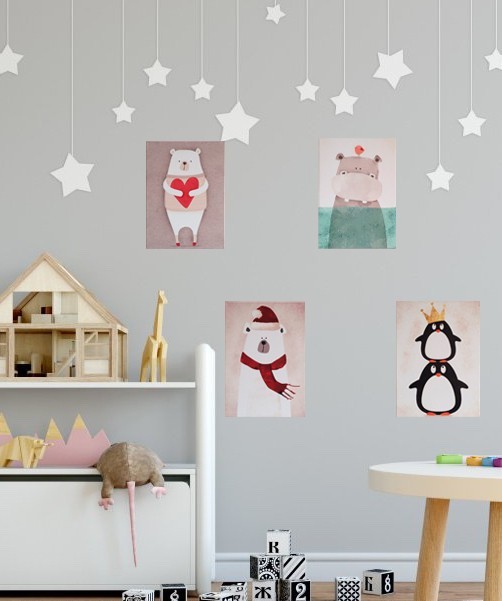 

Комплект из 4 постеров "Пингвины", "Мишка с шарфом", "Мишка с сердцем" и "Бегемот с птичкой", холст на подрамнике 250х350мм Frames Posters Decor