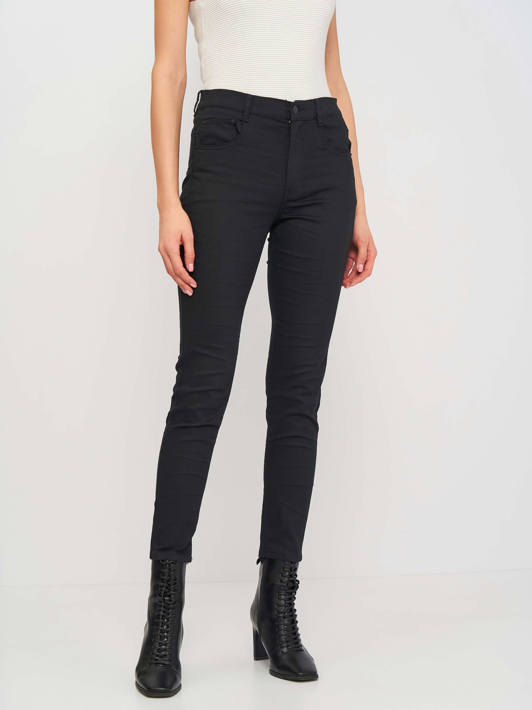 

Брюки Pull & Bear 9671/328/800  Черные, Брюки Pull & Bear 9671/328/800 42 Черные