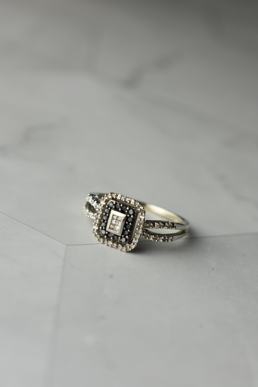 

Кольцо Из Белого Золота С Бриллиантами И Шпинелью Sky Jewelry 6342 18 Размер