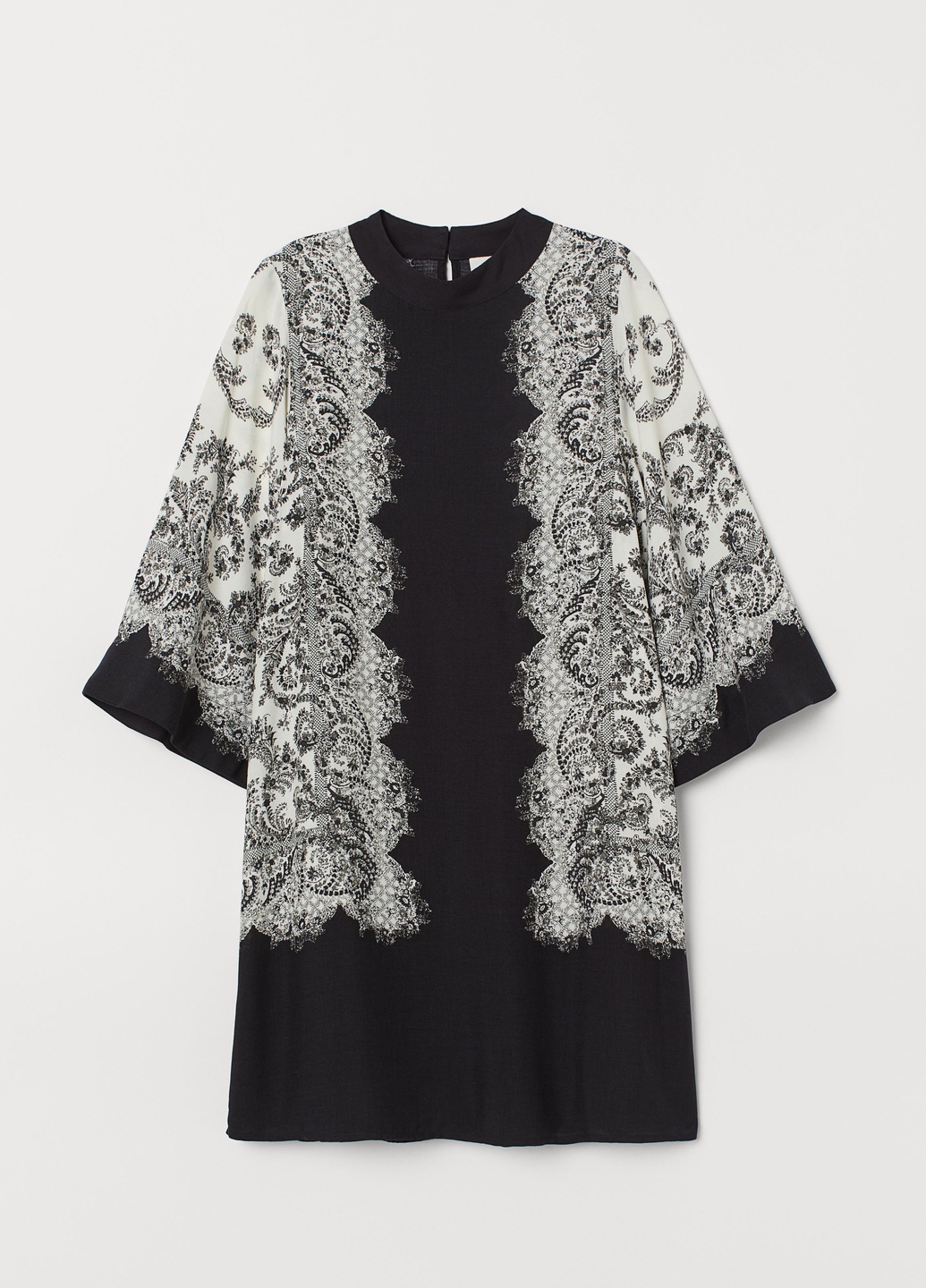 

Платье H&M 34 Черно-белый 0808732_ч.б.рис_01