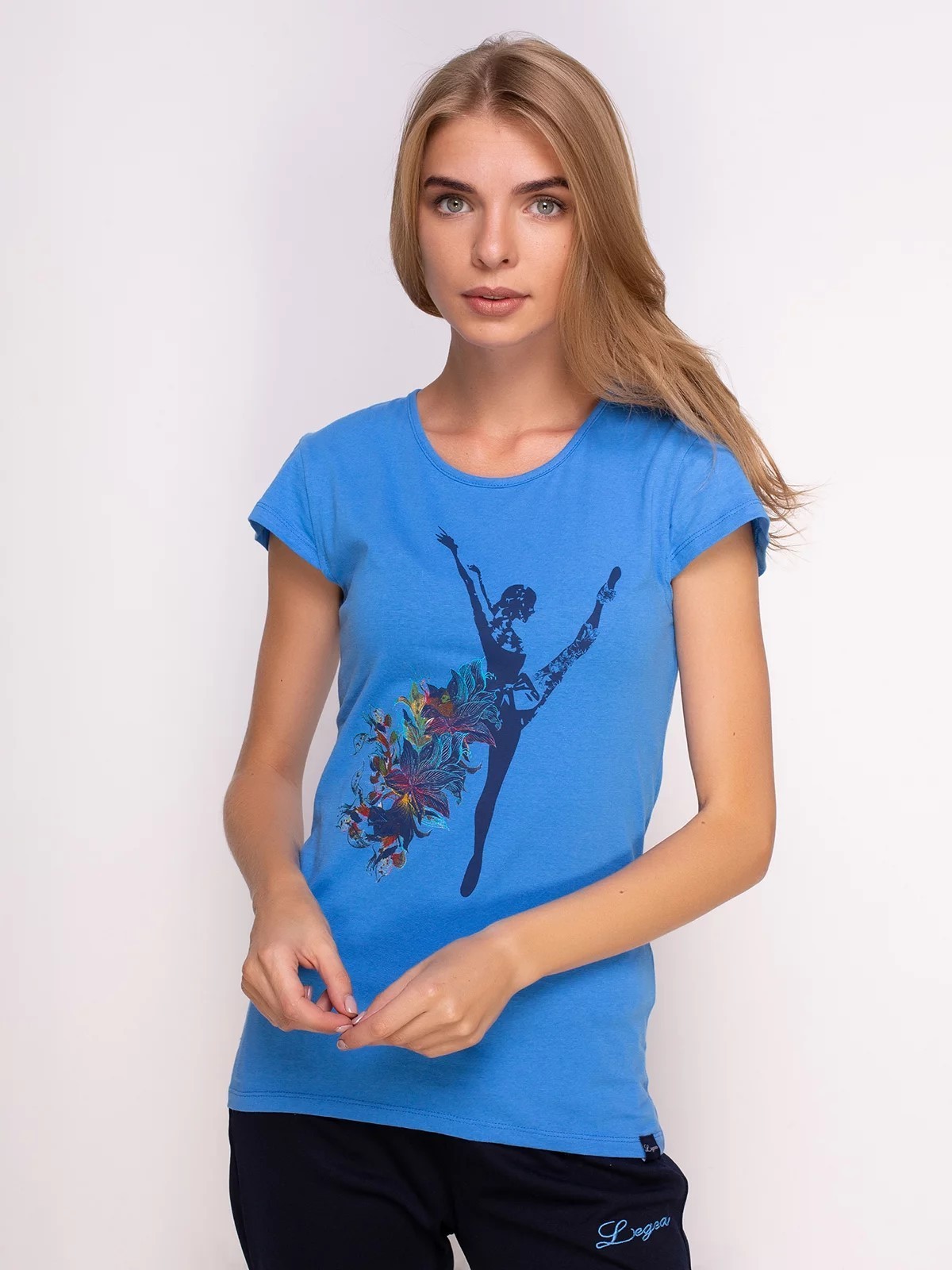 

Футболка LEGEA FLOWERS голубая размер  MGLW1717, Футболка LEGEA FLOWERS голубая размер XS MGLW1717