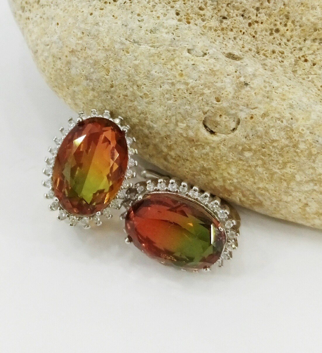 

Серьги из серебра с цветным куб. цирконом