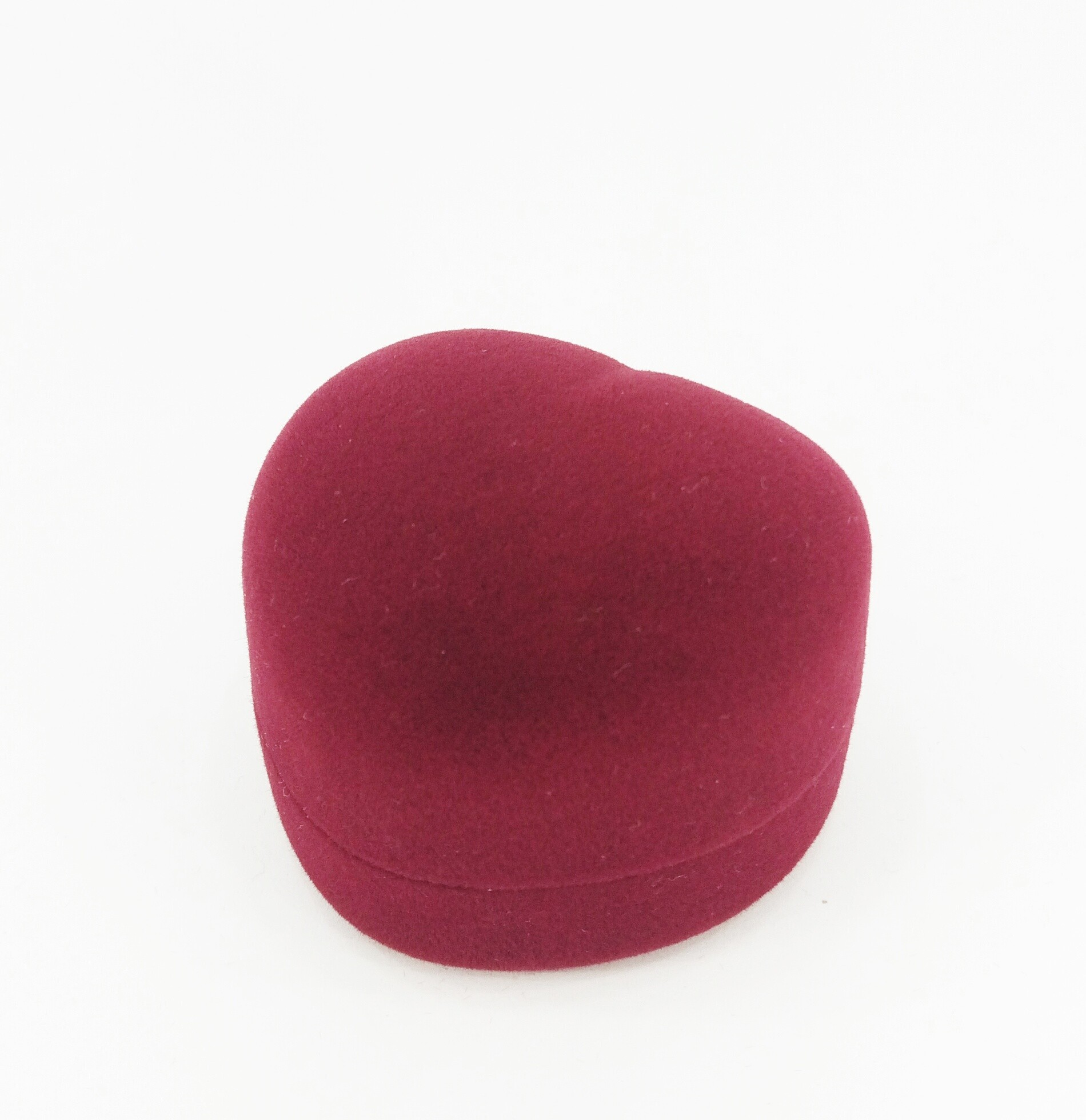 

Футляр для подвеса "Сердце" бархатный бордовый (1009/85)